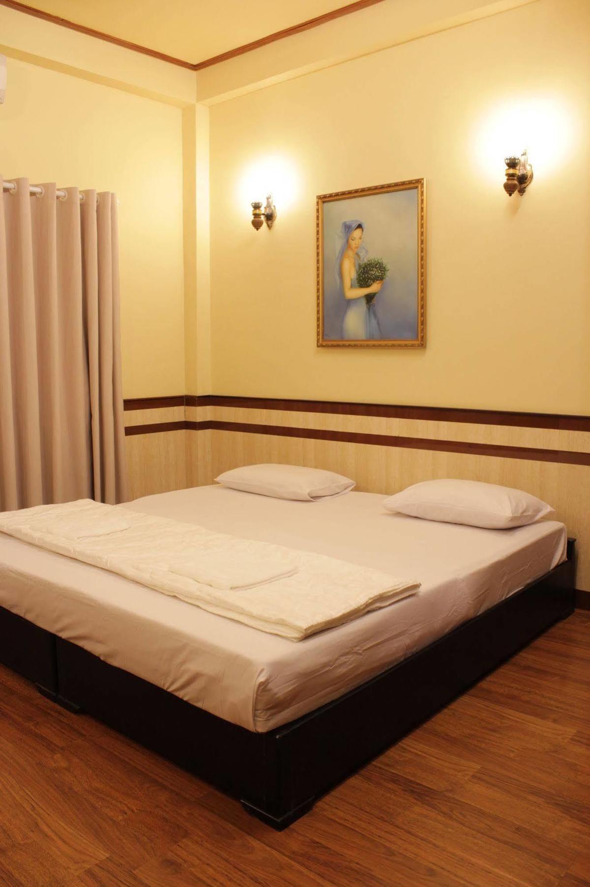 Bee Saigon Hotel Hô Chi Minh-Ville Extérieur photo